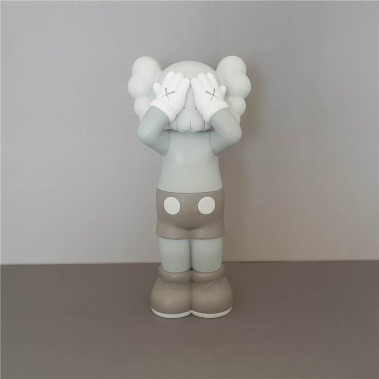 Kaws 12 9 25cm m  (2)